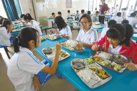 校園食堂不能再對(duì)外承包